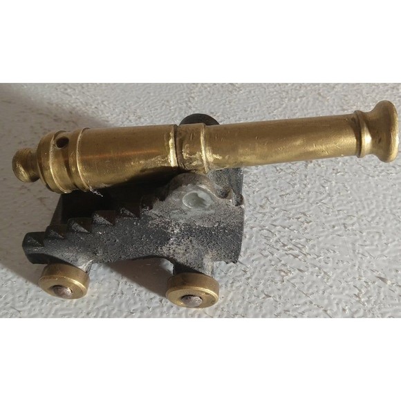 Antique Desktop Cannon 1/4 Model (MFCO) - Picture 5 of 12